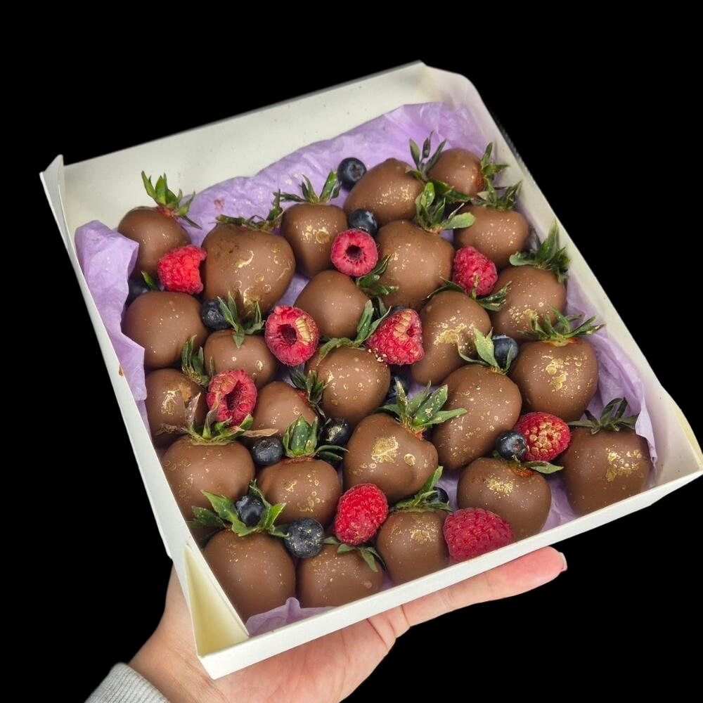 🍓  клубника в шоколаде с малиной