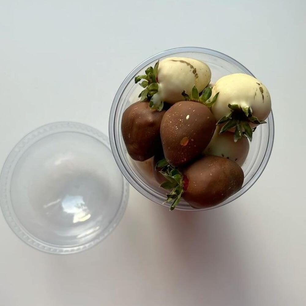 Клубника в шоколаде 🍓 🫰 — дополнительная фотография